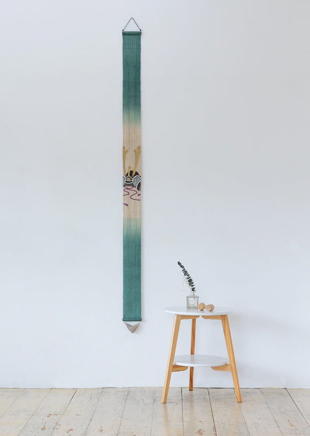 細タペストリー(かぶと)子供の日