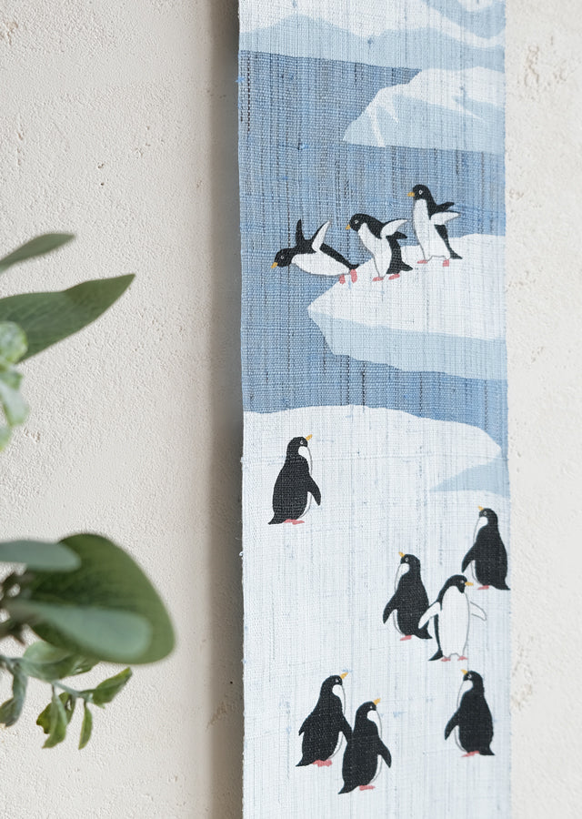 細タペストリー(セカンドペンギン)