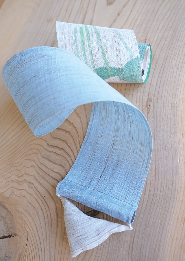 細タペストリー(蓮一輪)