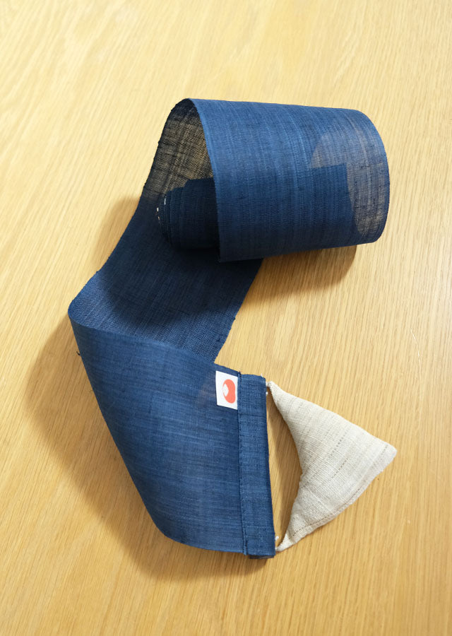 細タペストリー(紅椿白椿)