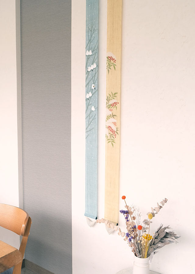 細タペストリー(シマエナガ)