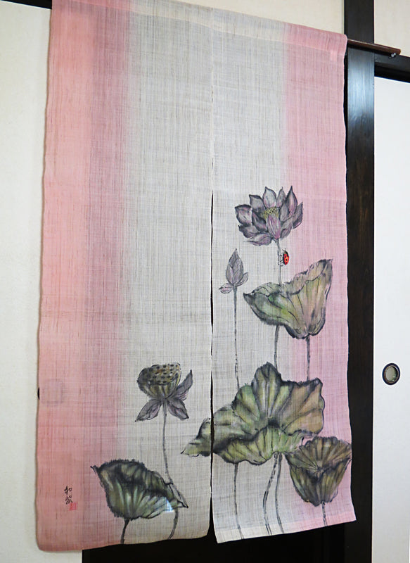 濡れ描き友禅 麻のれん(蓮と天道虫)