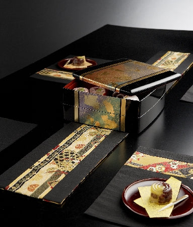 テーブルランナー