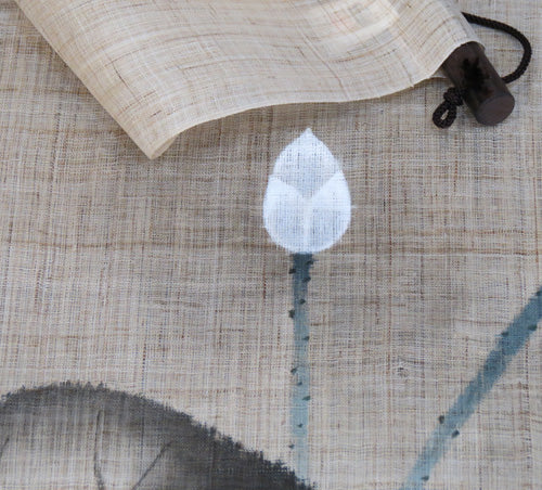 Japanese-style modern tapestry (white lotus) shiroi hasu