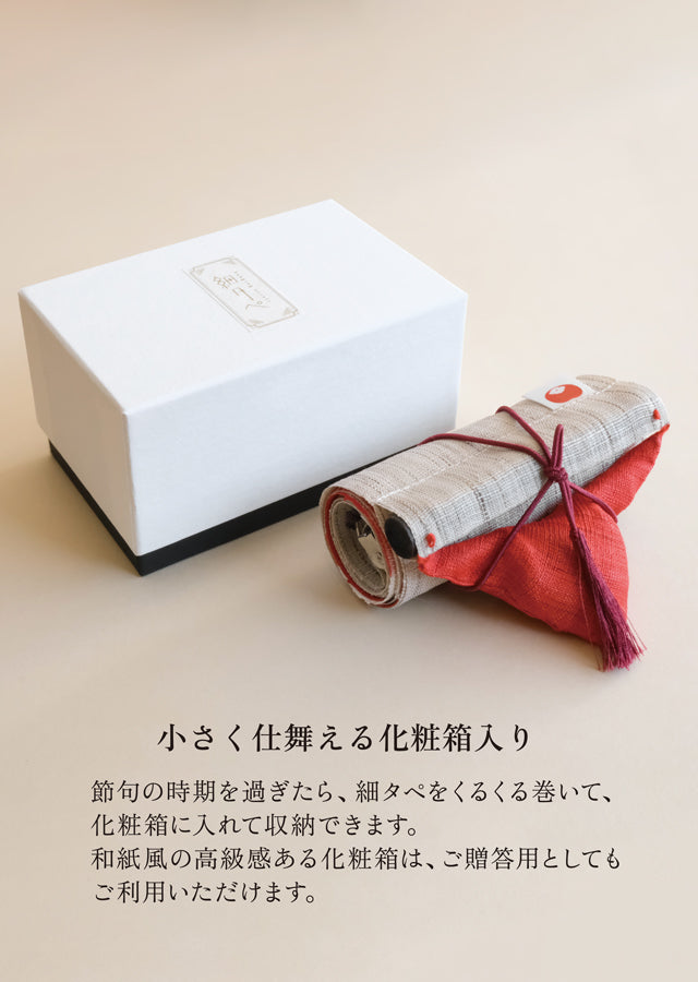 細タペストリー(雛段飾り)