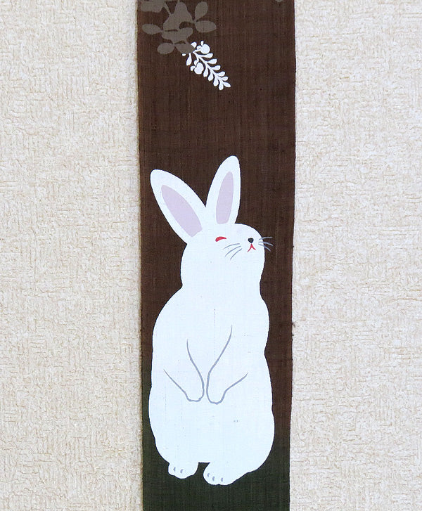 細タペストリー(萩に兎)