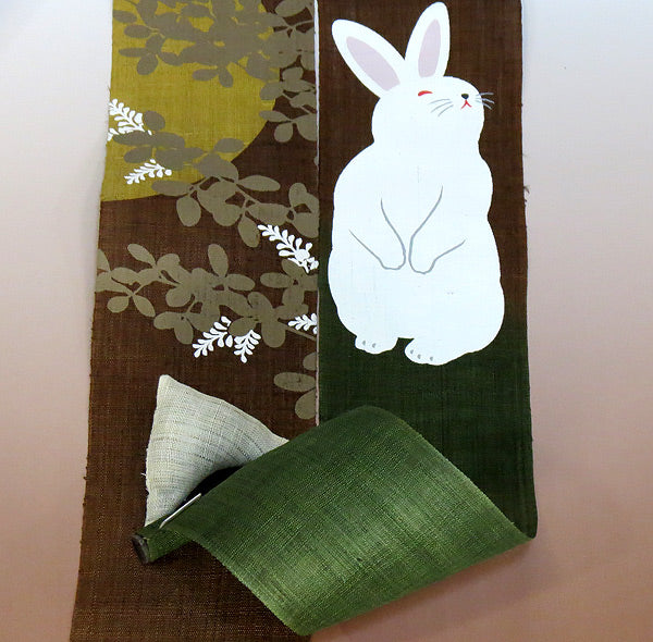 細タペストリー(萩に兎)