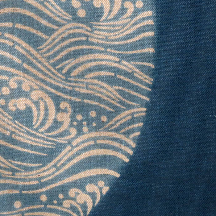 Neo-classical Noren (Wave in a Circle)