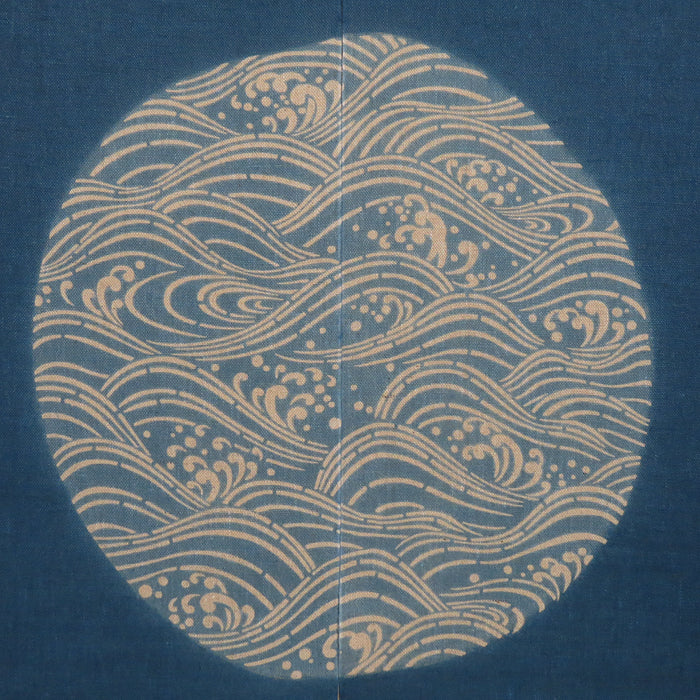 Neo-classical Noren (Wave in a Circle)