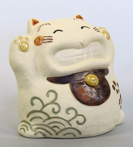 陶人形（いひひの招き猫）