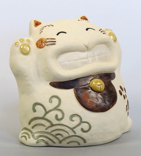 陶人形（いひひの招き猫）