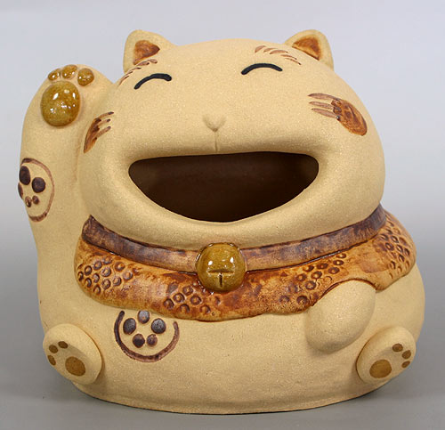 陶人形（はーいの招き猫）