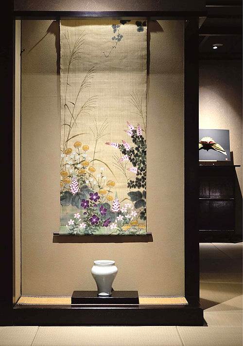 Japanese-style modern tapestry (Autumn seven herbs) aki no nanakusa