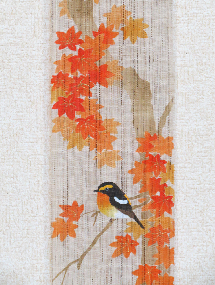 Thin tapestry (autumn leaves and narcissus) 